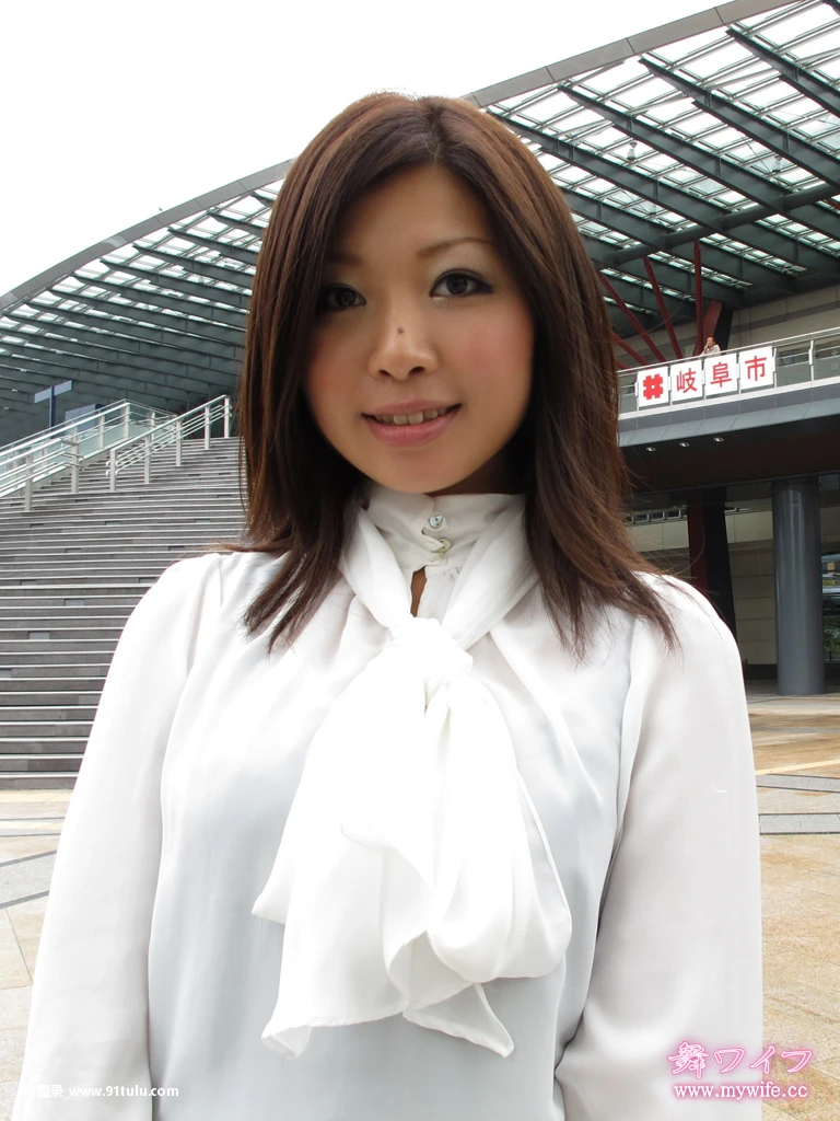 Haruka Takeda [20P][湖 写真]