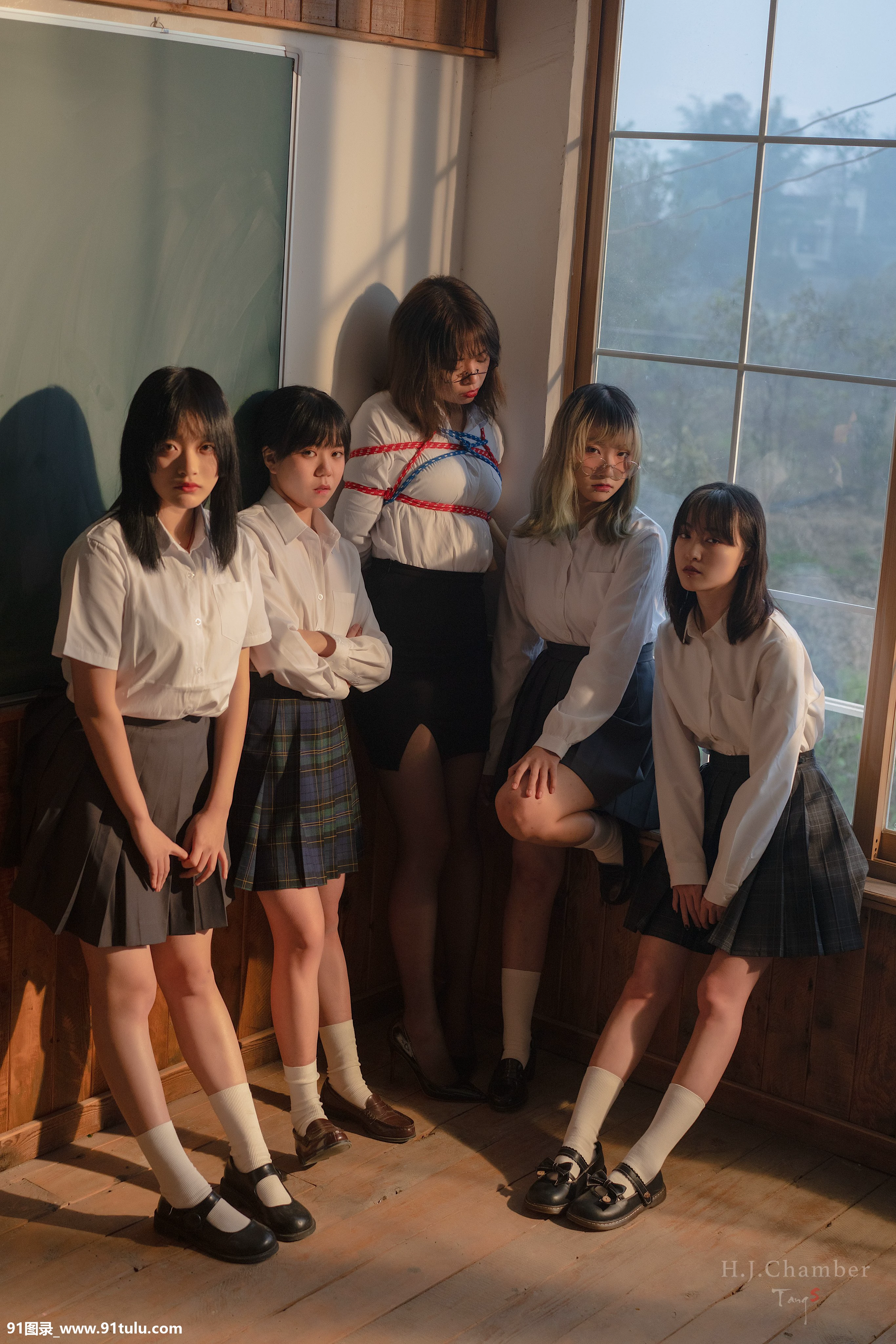 一群清纯学妹够你想入非非了吧 [49P][facebook 写真 保存 アプリ]