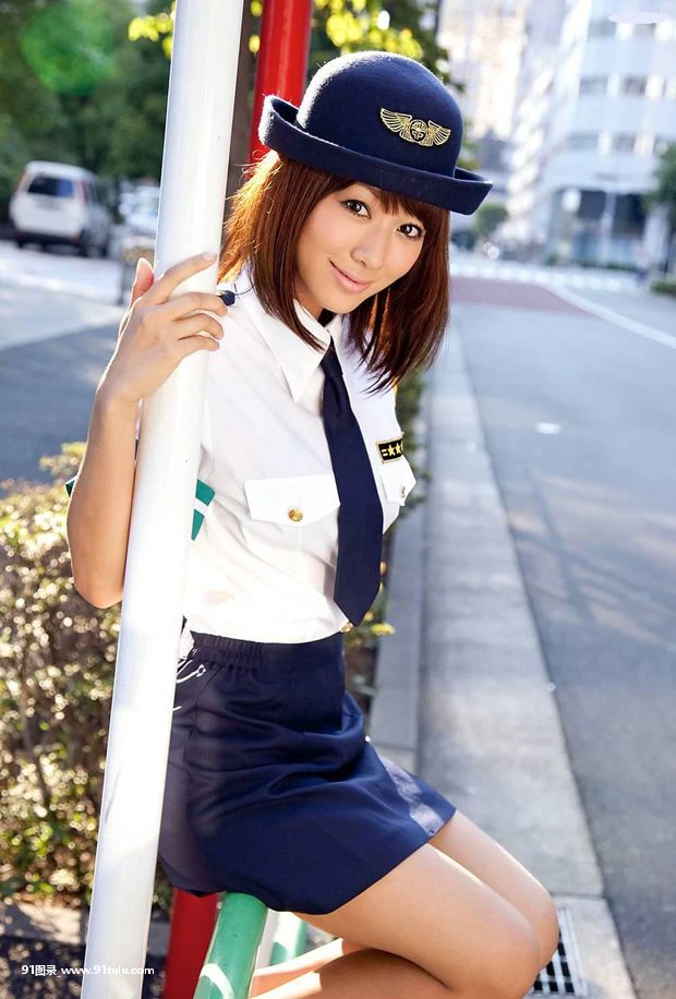 漂亮警察妹妹超级养眼清水ゆう子 [10P][すず 屋 ファースト 写真 集 licht リヒト]