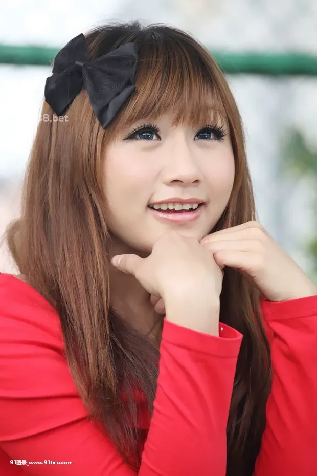 粉红女孩笑容很甜很美很迷人 [14P][スマホ 写真 分割]