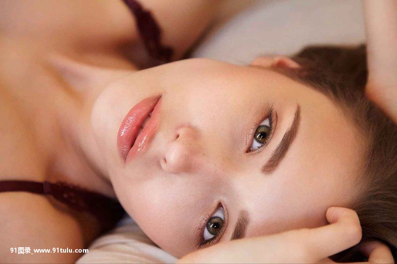 粉嫩妹子 [20P][たかはし 智秋 写真 集]