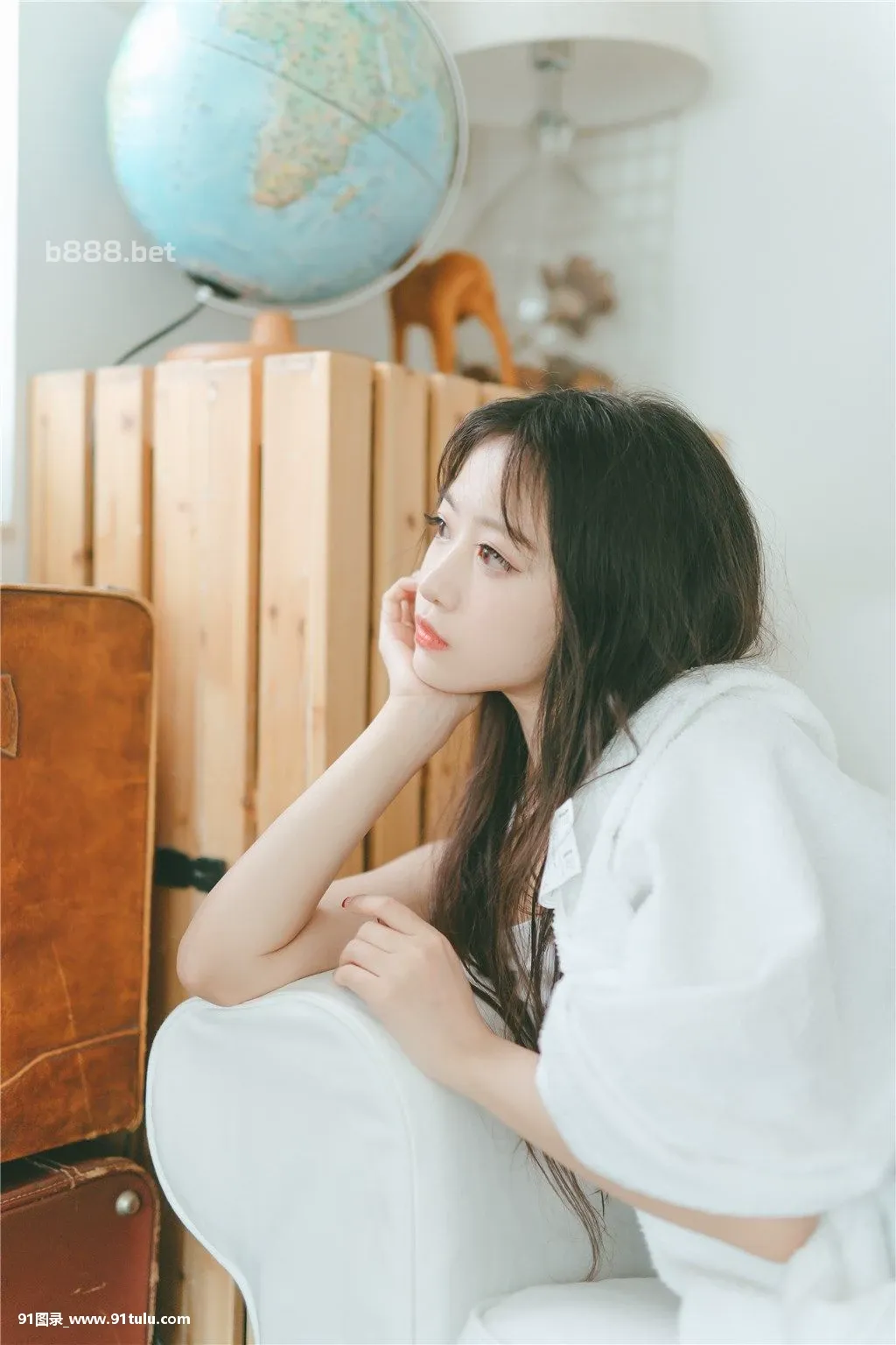 兔玩映画 Cute girl after shower [33P][pdd 3p 偷拍]