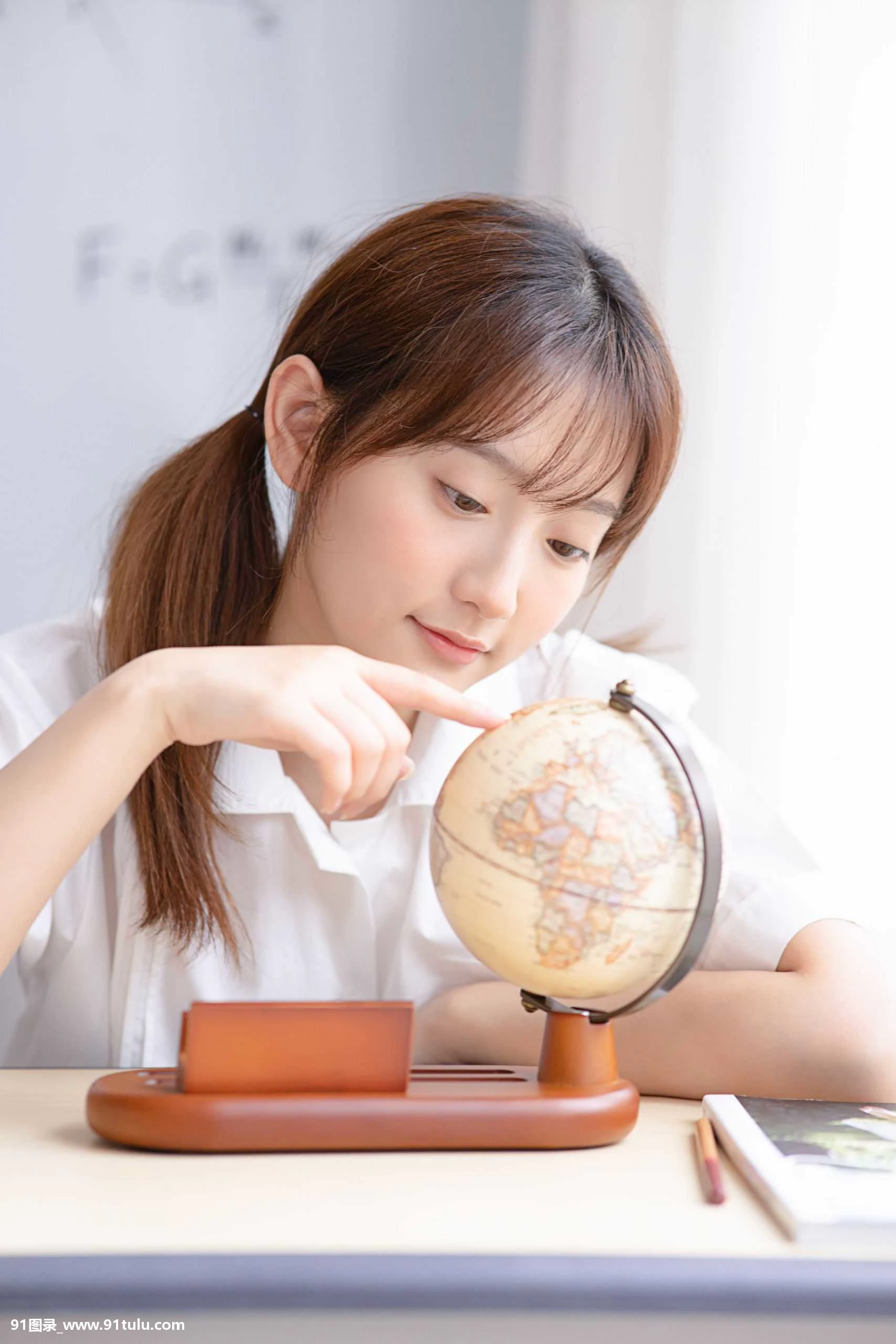 谁的青春,被藏在那个夏天 [9P][ぺろり ん 先生 写真 集]