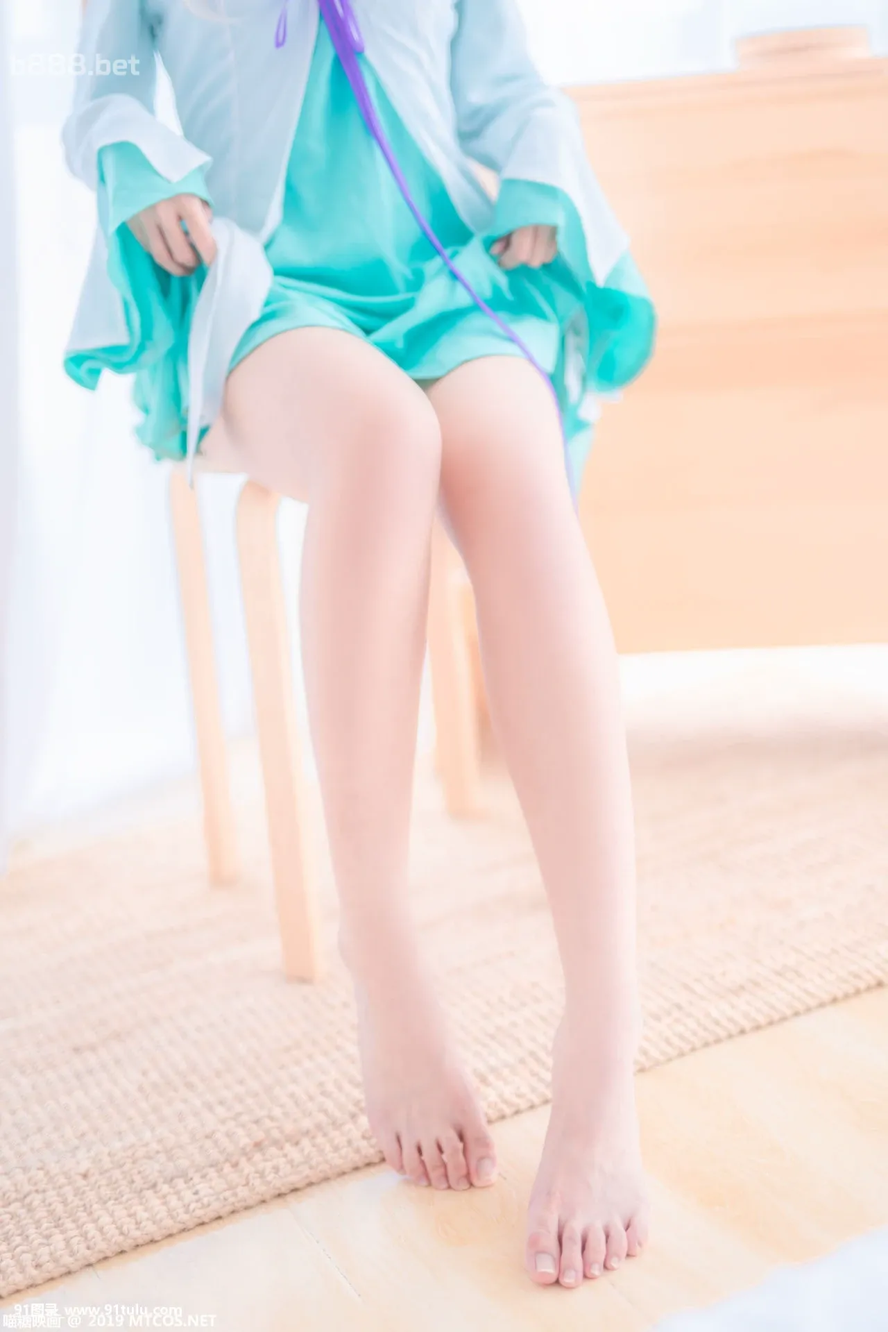 [喵糖映画] Vol.024 白袜元气少女 艾米利亚 [32P][icloud 写真 同期]