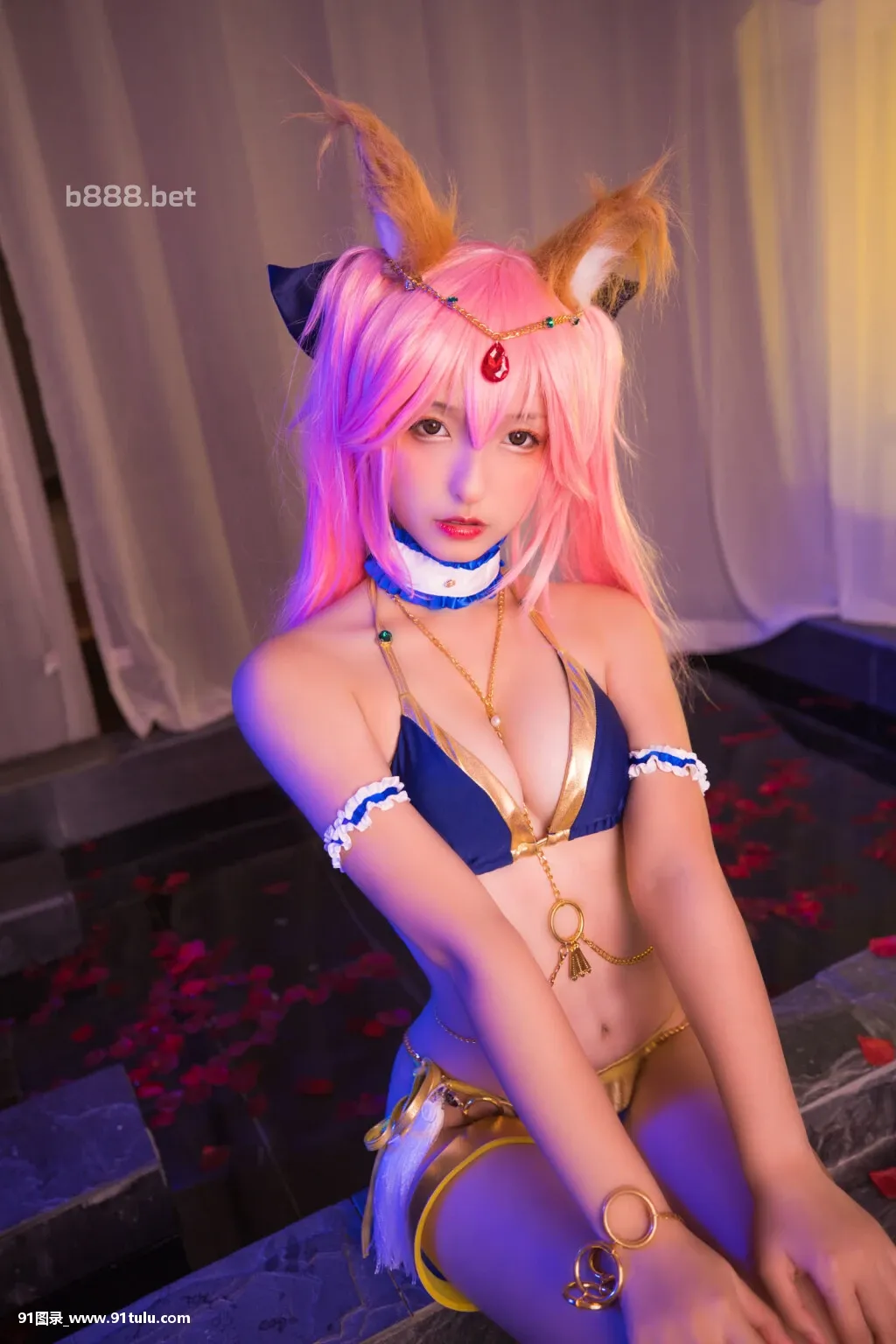 电音小姐姐 [21P][伊丹 写真 館]