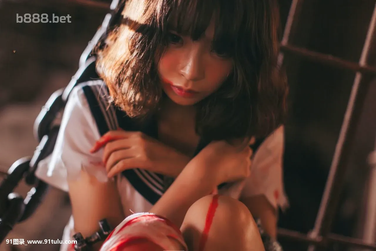 疯猫ss   被囚禁的少女VIP福利帖   Hardcore schoolgirl cosplay [43P][スタバのお姉さん 露出 名前]