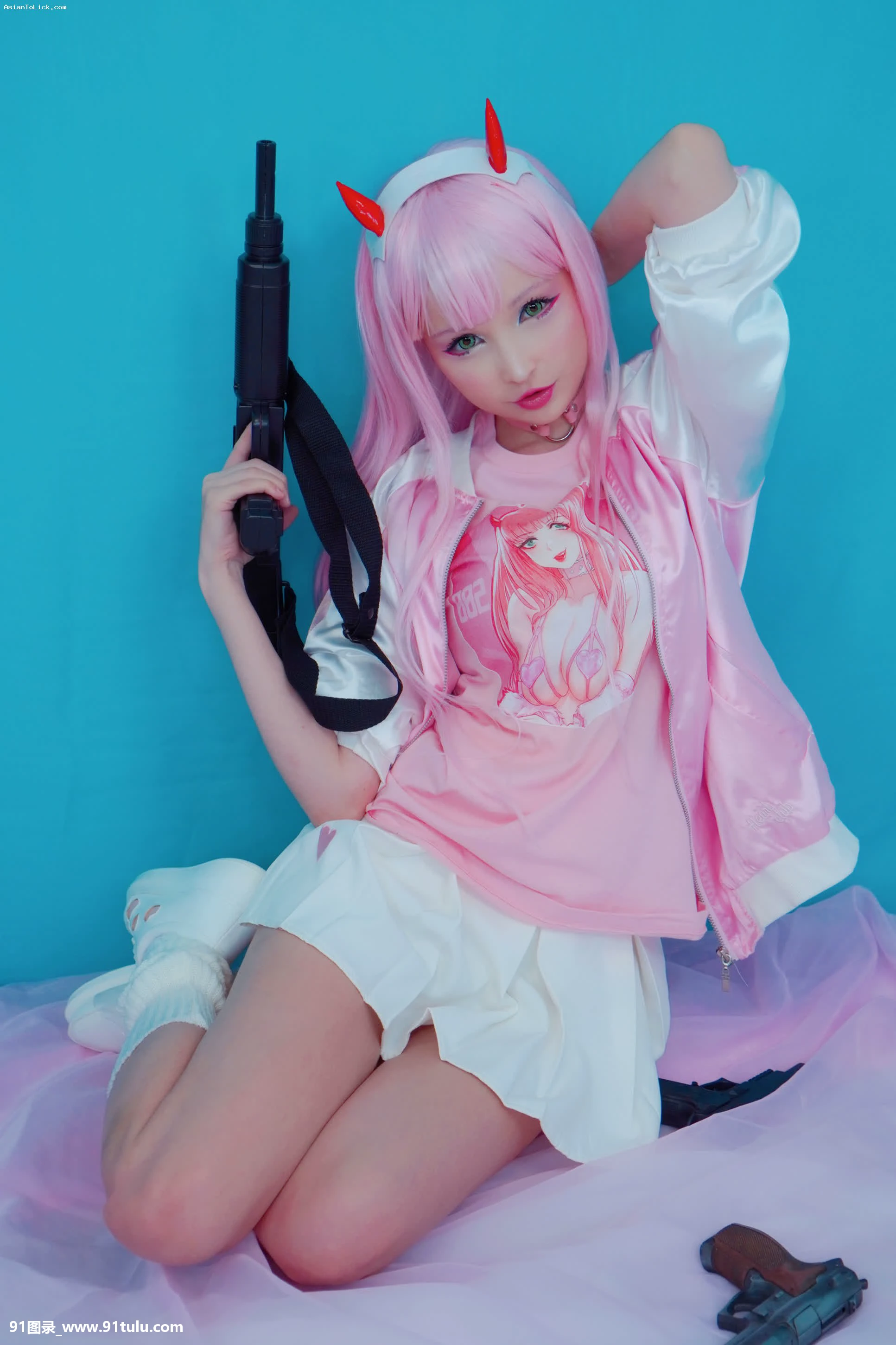 Hidori Rose con cosplay de Zero Two de Darling in the Franxx. + 2 Videos [45P][フォト ウェディング 写真]