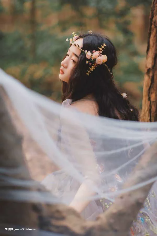 林中女神 [23P][エディ ロール 写真]