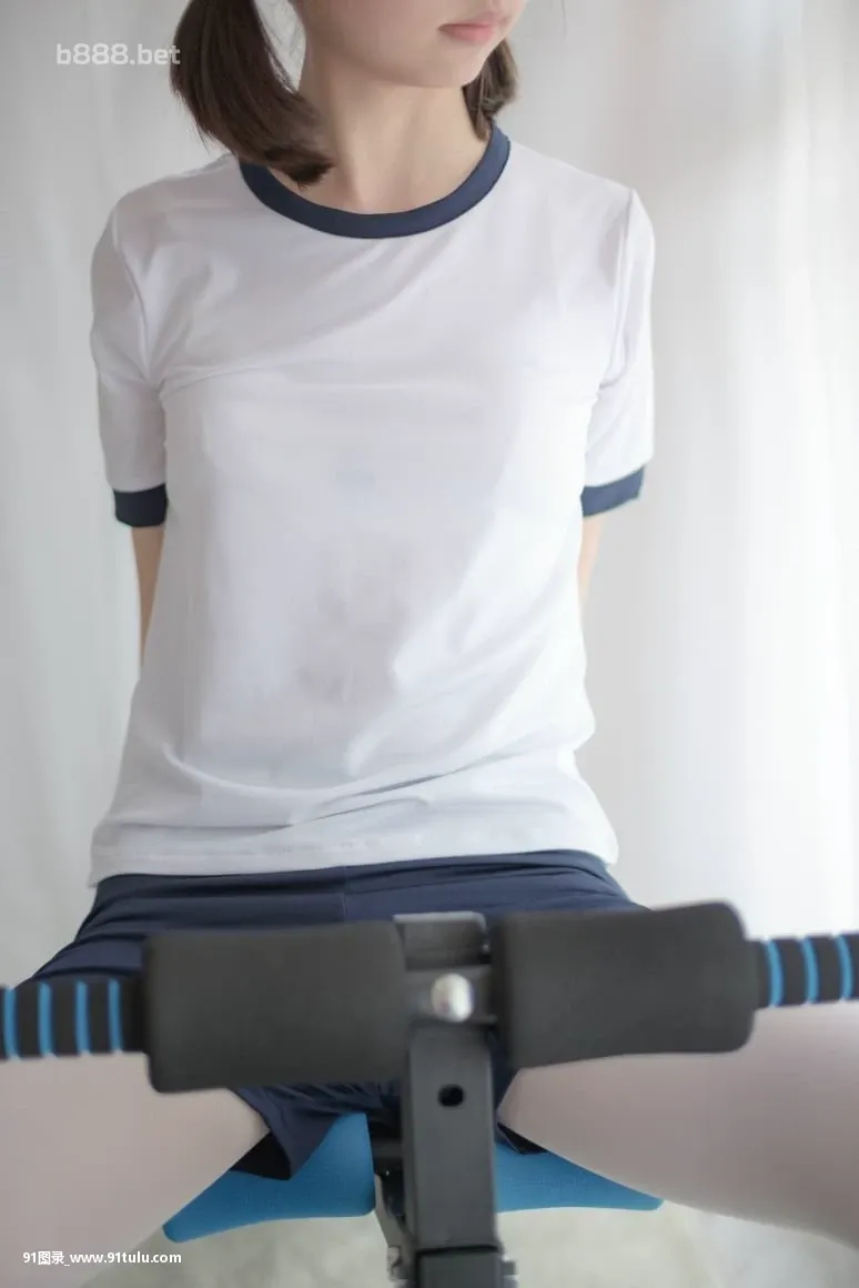 森萝财团 R15   白丝运动少女   Cute teen girl in sport wear [52P][android 写真 間違って消した]