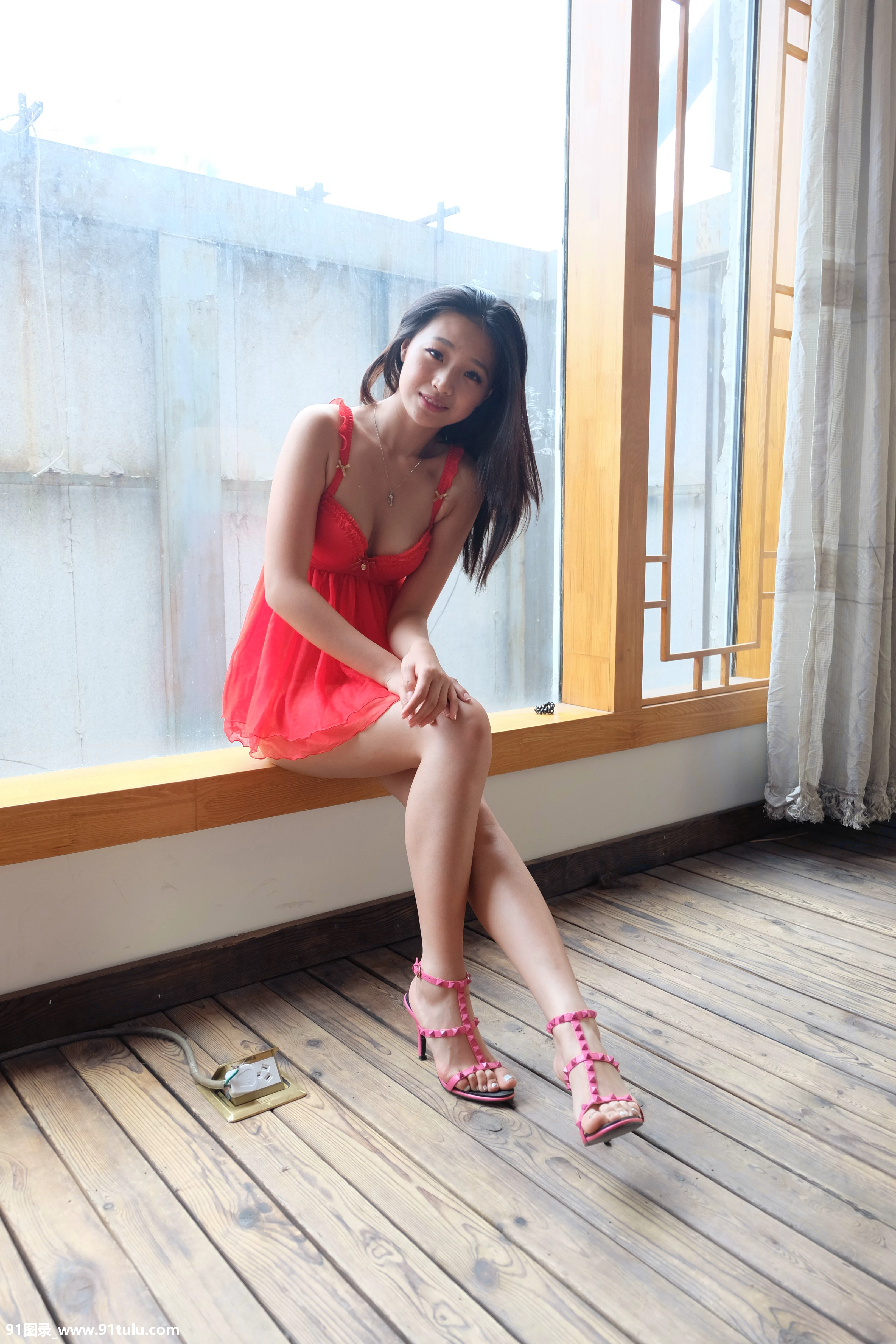 欣赏少妇绝佳体态 [81P][mac 写真 印刷 日付]