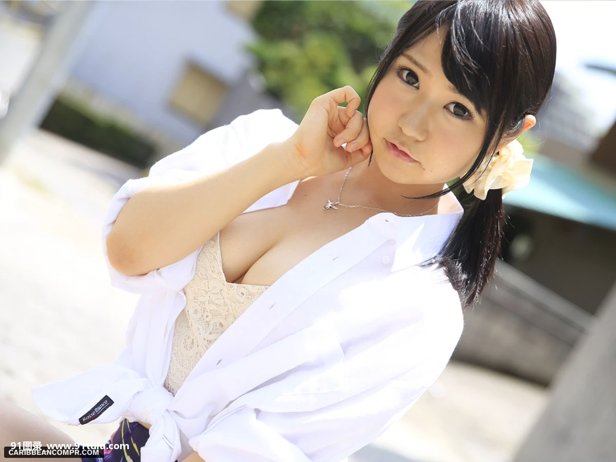 插得爽才能到达她的内心深处 [24P][露出 チャット]